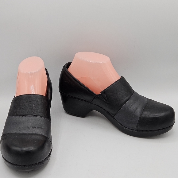 Dansko Tenley black gray leather slipon clogs size 38 US 7.5/8 w/a 2" heel - Picture 10 of 15
